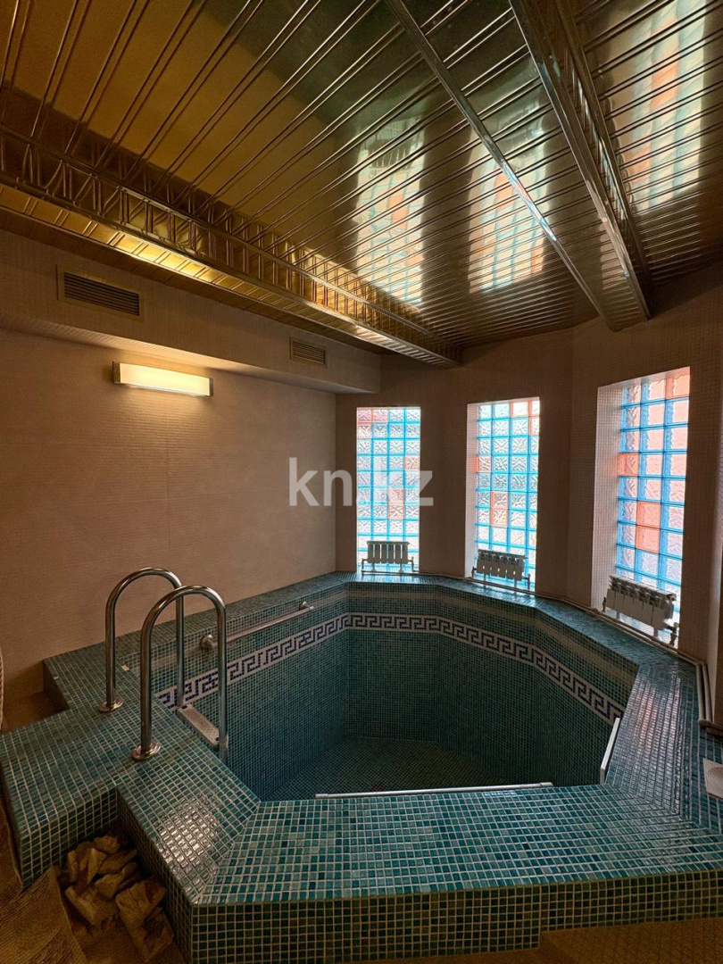Продажа 5-комнатного дома, 600 м², ул. Кошек батыра в Алматы - фото 32