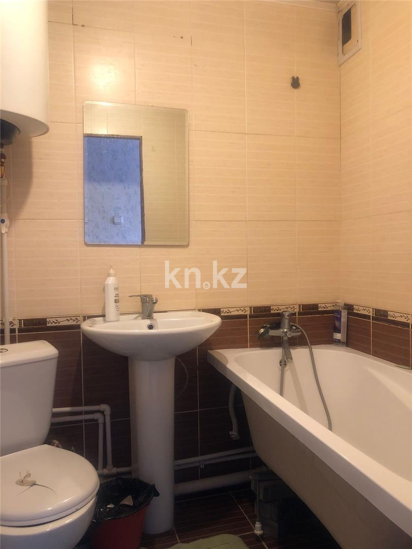 Продажа 1-комнатной квартиры, 30 м², пр. Республики, дом  20 в Караганде - фото 7