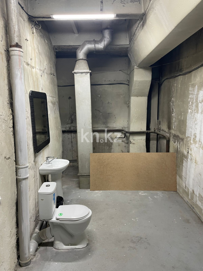 Аренда , ул. Жарокова, дом  210 в Алматы - фото 4