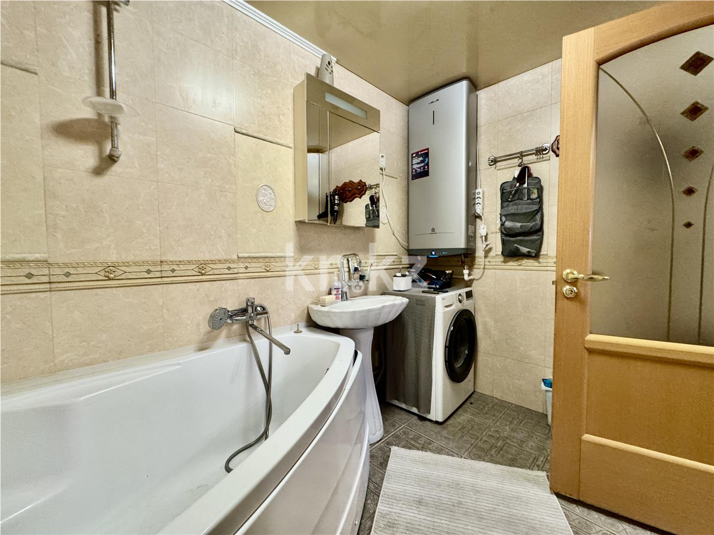 Продажа 3-комнатной квартиры, 93 м², ул. Гоголя, дом  46/3 в Караганде - фото 21