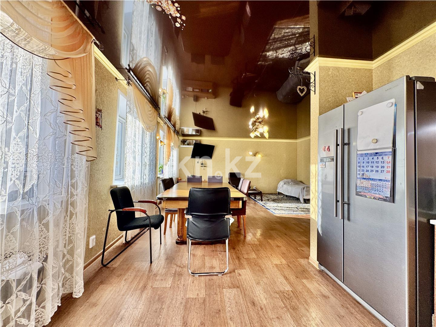 Продажа 3-комнатной квартиры, 93 м², ул. Гоголя, дом  46/3 в Караганде - фото 9