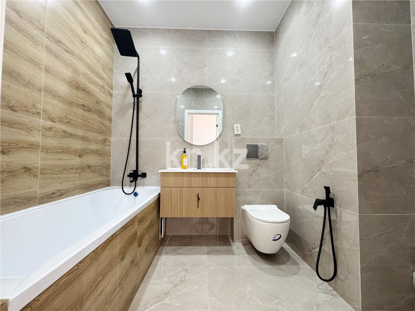 Продажа 2-комнатной квартиры, 56 м², ул. Толе би в Астане - фото 7