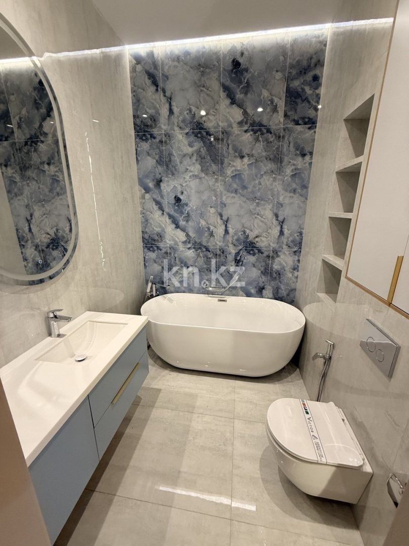 Продажа 2-комнатной квартиры, 80 м², ул. Толе би, дом  52 в Астане - фото 25