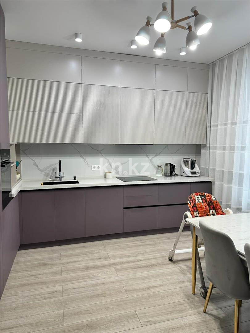 Продажа 4-комнатной квартиры, 110 м², ул. Казыбек би в Астане - фото 9