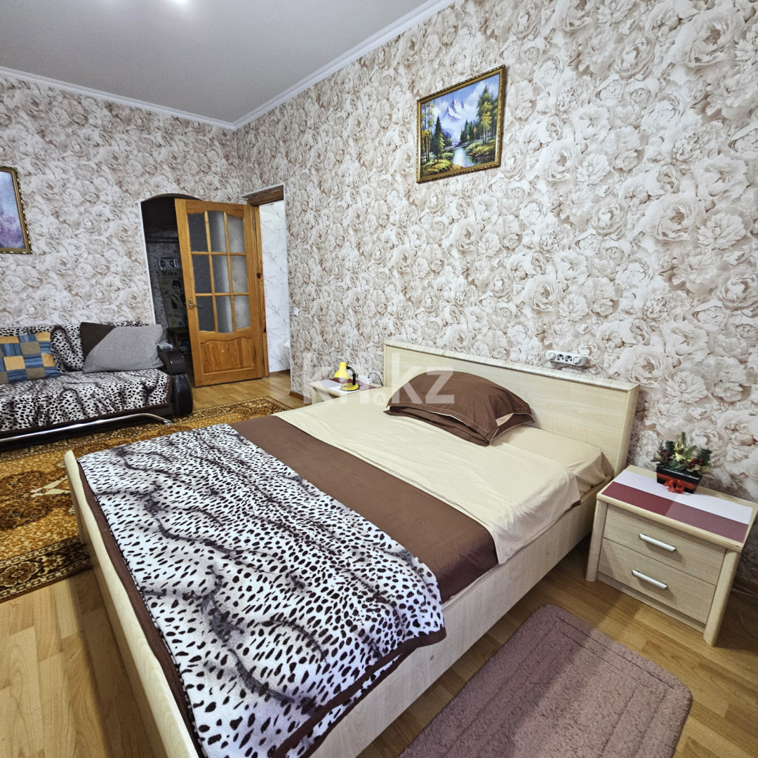 Аренда 1-комнатной квартиры посуточно, 42 м² в Алматы - фото 3