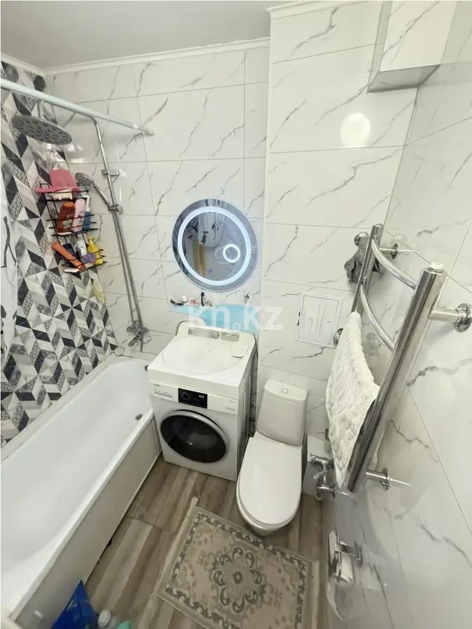 Продажа 3-комнатной квартиры, 60 м², мкр-н 4, дом  4 в Алматы - фото 6