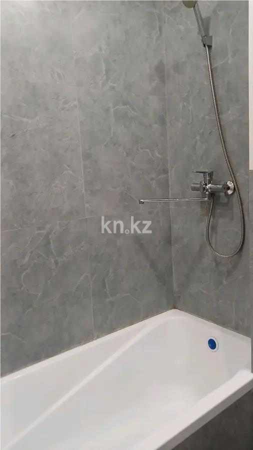 Продажа 2-комнатной квартиры, 45 м², ул. Кожаберген жырау, дом  26 в Астане - фото 4