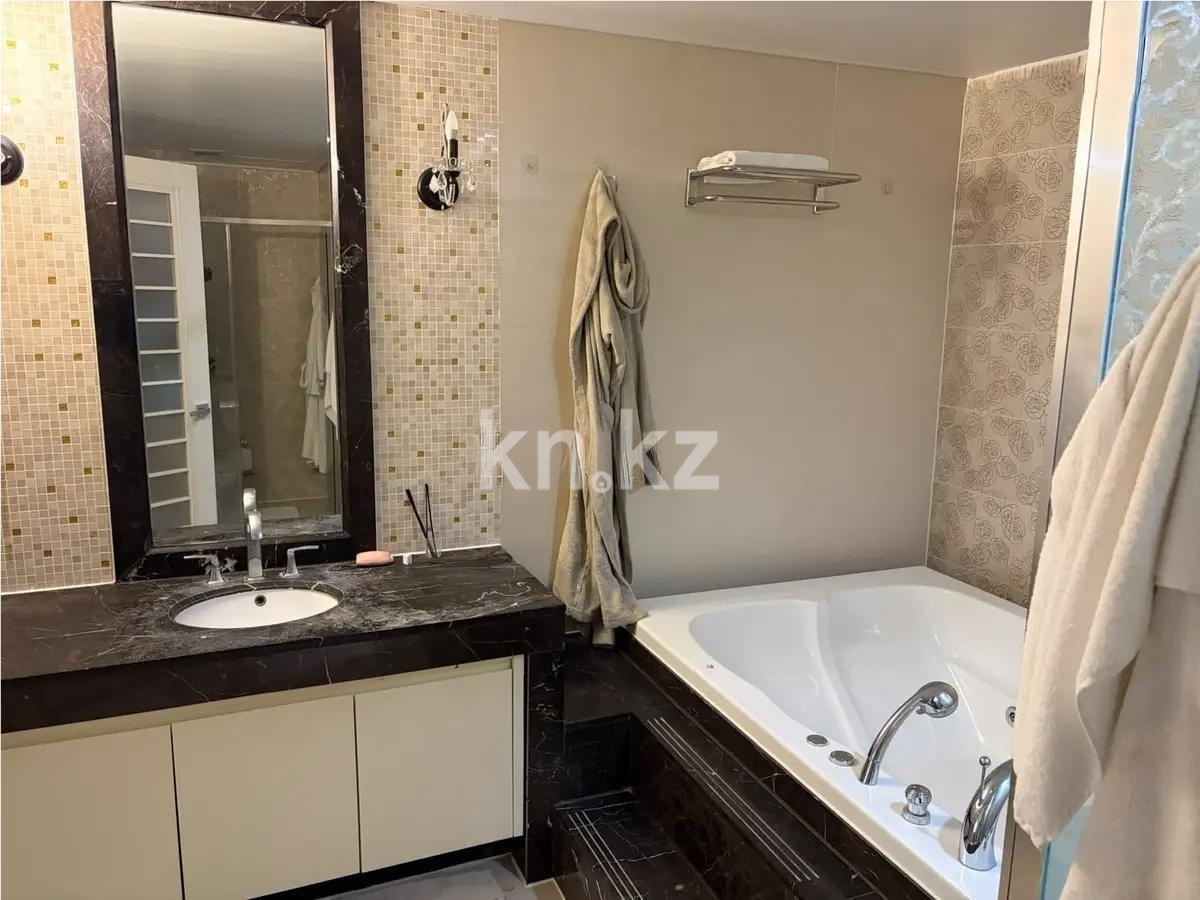 Продажа 5-комнатной квартиры, 200 м² в Алматы - фото 4