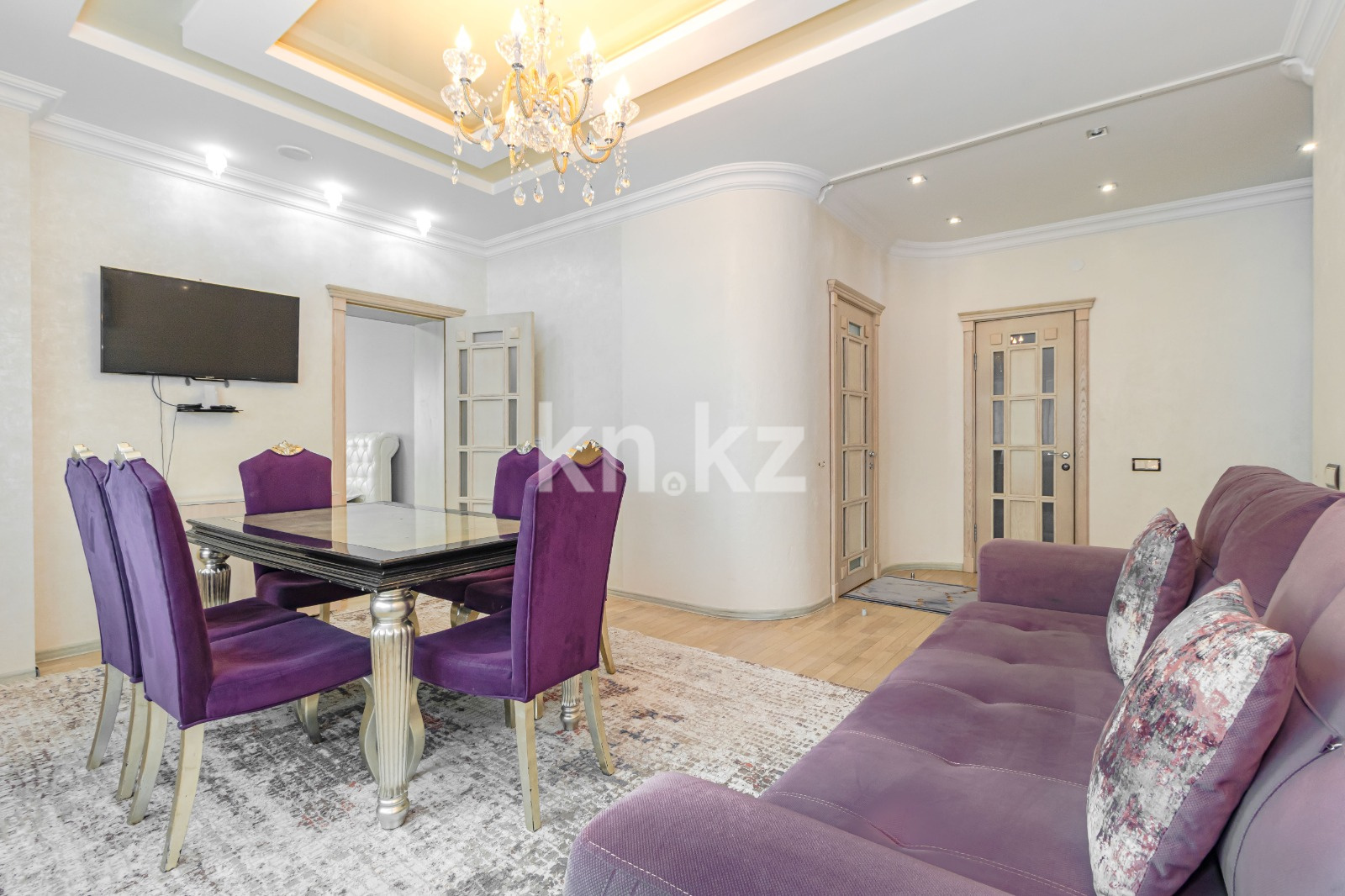 Аренда 4-комнатной квартиры посуточно, 156 м², ул. Достык, дом  5 в Астане - фото 3