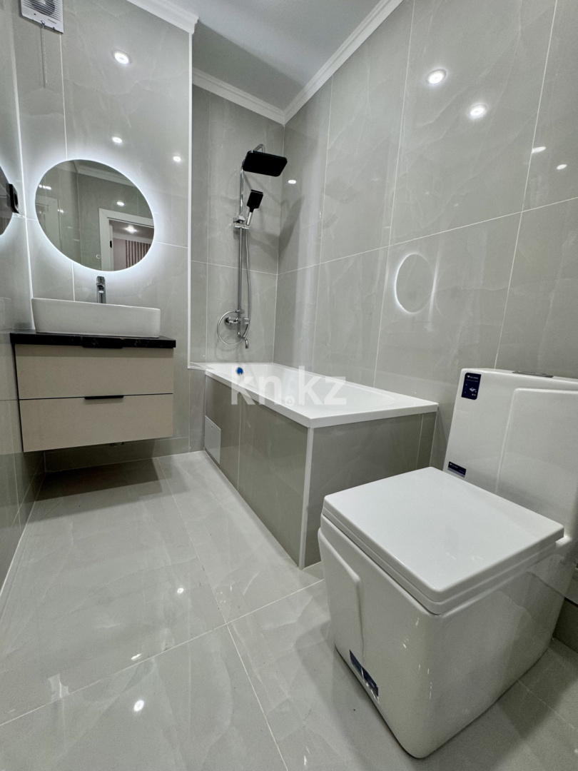 Продажа 2-комнатной квартиры, 40 м², ул. Райымбек батыра, дом  590/16 в Алматы - фото 8