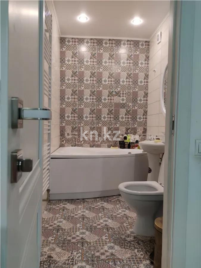 Продажа 4-комнатной квартиры, 100 м², пр. Кошкарбаева, дом  45 в Астане - фото 5