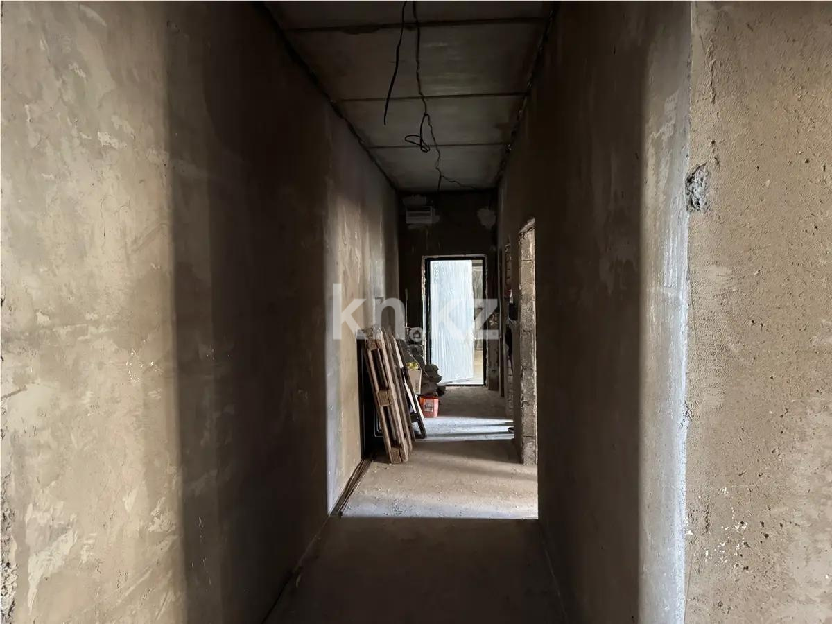 Продажа 3-комнатной квартиры, 100 м², ул. Университетская, дом  19/2 в Караганде - фото 4