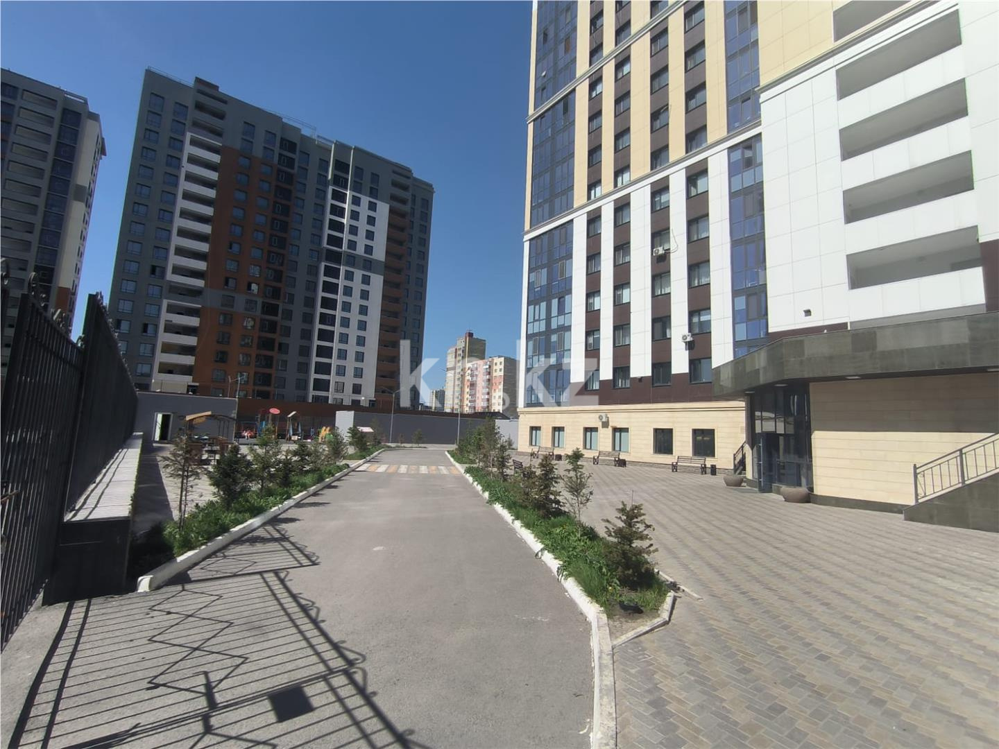 Продажа 3-комнатной квартиры, 86 м², пр. Шахтеров в Караганде - фото 17