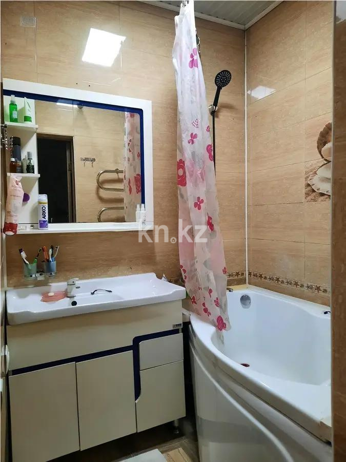 Продажа 2-комнатной квартиры, 40 м², мкр-н Кокжиек, дом  46 в Алматы - фото 4