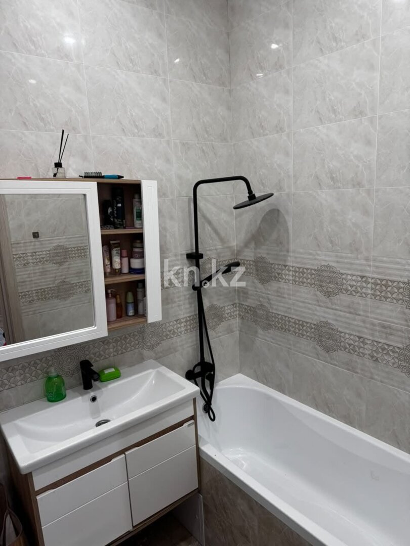 Продажа 3-комнатной квартиры, 85.5 м² в Караганде - фото 5