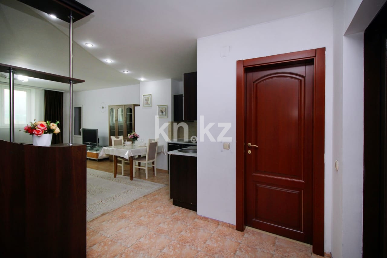 Аренда 1-комнатной квартиры посуточно, 50 м², ул. Хусаинова, дом  225 - ул. Ескараева в Алматы - фото 4