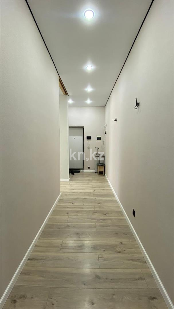 Продажа 3-комнатной квартиры, 72 м², 067 учетный квартал в Караганде - фото 9