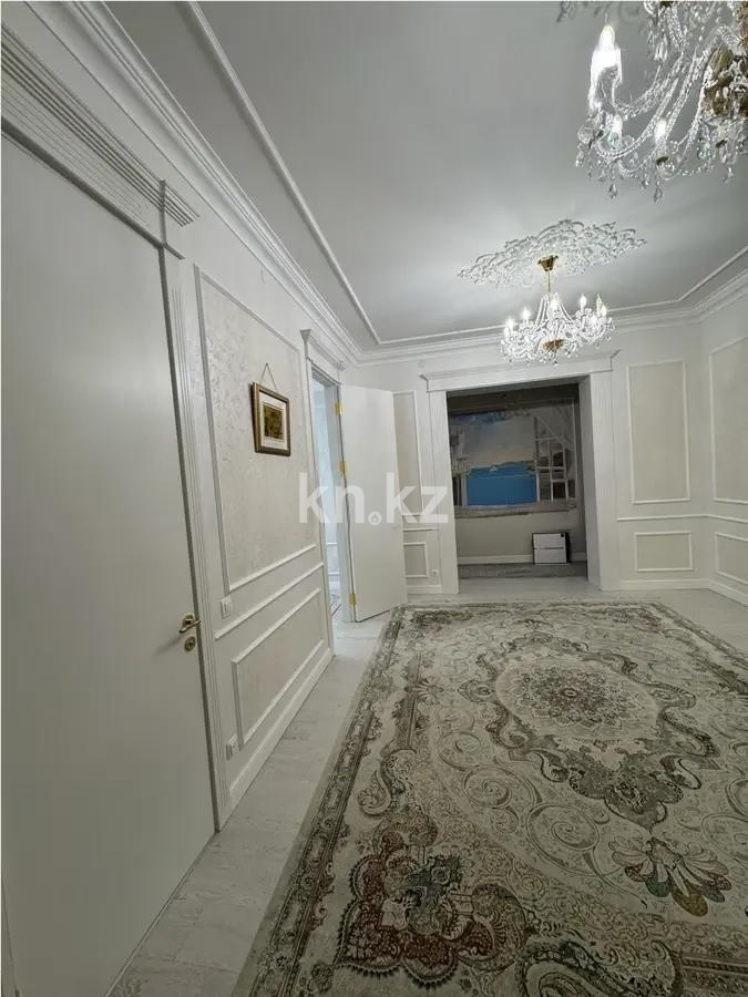 Продажа 4-комнатной квартиры, 190 м² в Астане