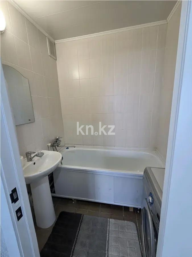 Продажа 1-комнатной квартиры, 36 м², мкр-н Степной-4, дом  24 в Караганде - фото 3