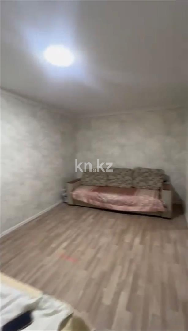 Продажа 1-комнатной квартиры, 36 м², 13 мкр. в Караганде - фото 3