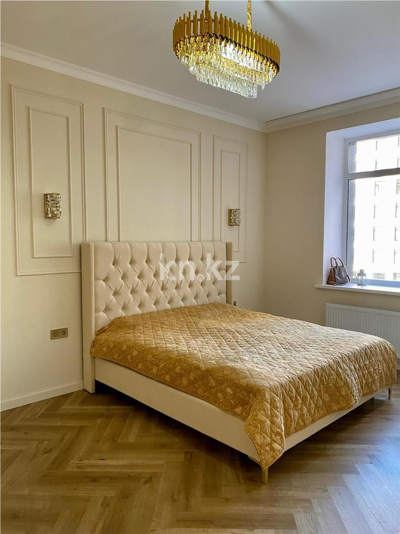 Продажа 3-комнатной квартиры, 95 м², ул. Казыбек би в Астане