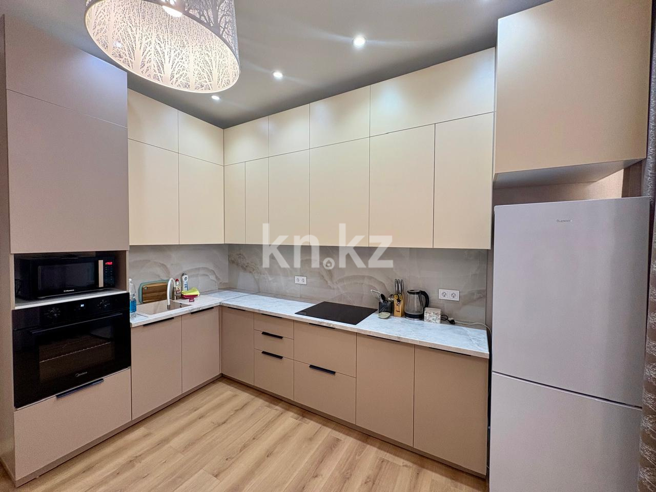 Продажа 2-комнатной квартиры, 67.5 м² в Алматы - фото 3