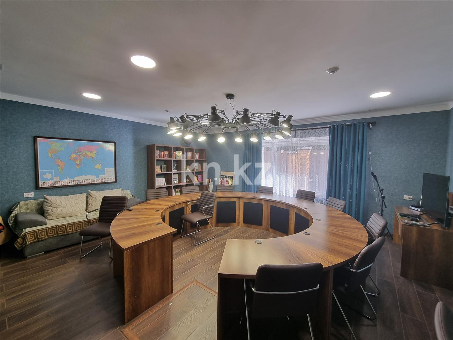 Продажа 8-комнатного дома, 347 м², ул. Можайского в Караганде - фото 6