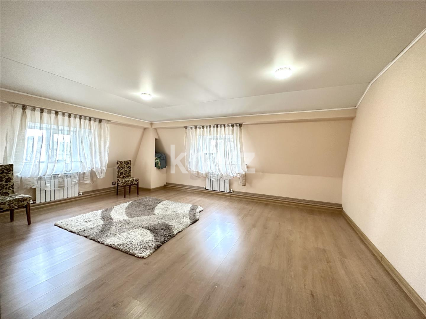 Продажа 6-комнатного дома, 400.7 м², ул. Жанибекова в Караганде - фото 20