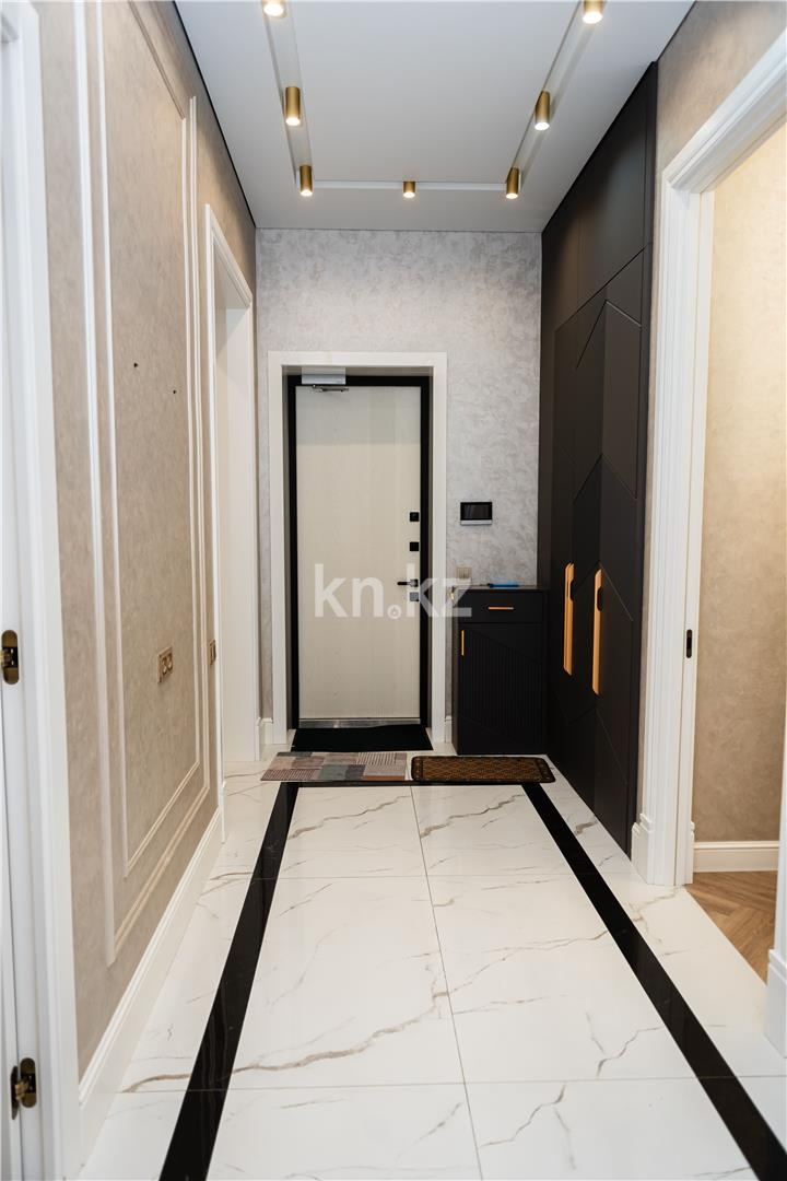 Продажа 6-комнатной квартиры, 345 м², ул. Муканова, дом  53 в Караганде - фото 38