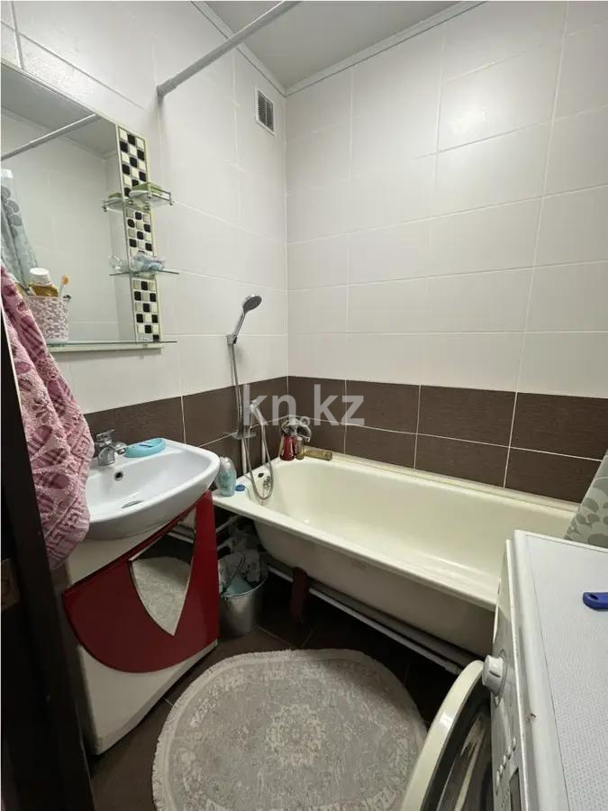 Продажа 1-комнатной квартиры, 41 м², ул. Таттимбета, дом  15 в Караганде - фото 4
