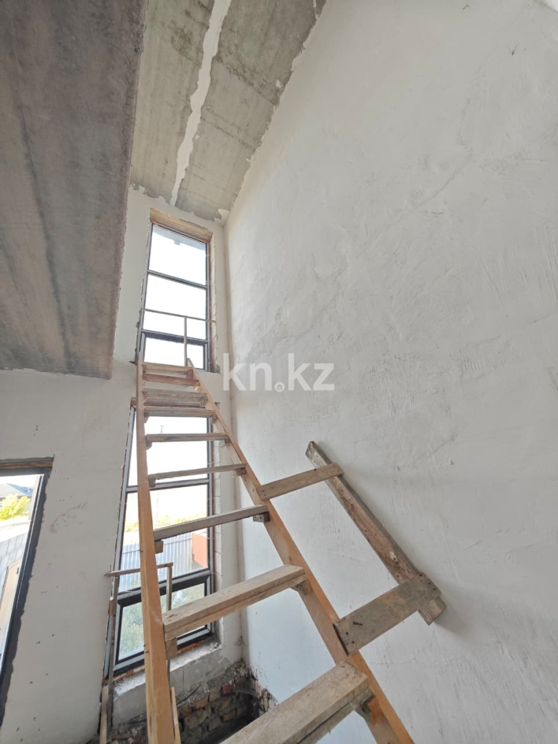Продажа 5-комнатного дома, 216 м² в Караганде - фото 14