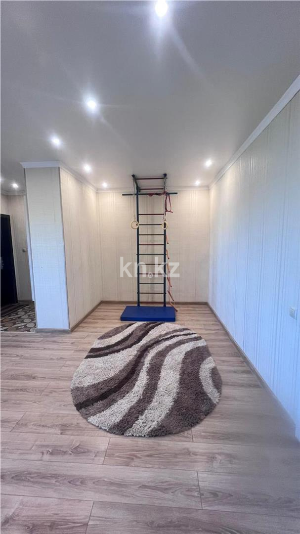 Продажа 3-комнатной квартиры, 96 м², ул. Абая, дом  61/2 в Караганде - фото 15