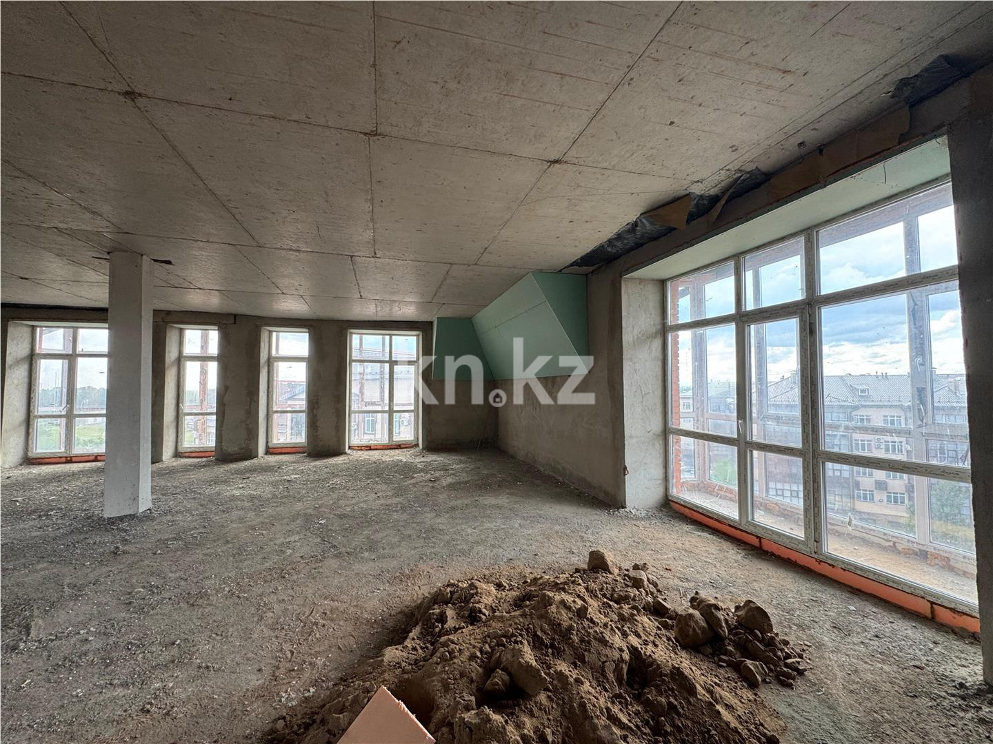 Продажа 4-комнатной квартиры, 161 м², ул. Ботаническая, дом  12/12 в Караганде