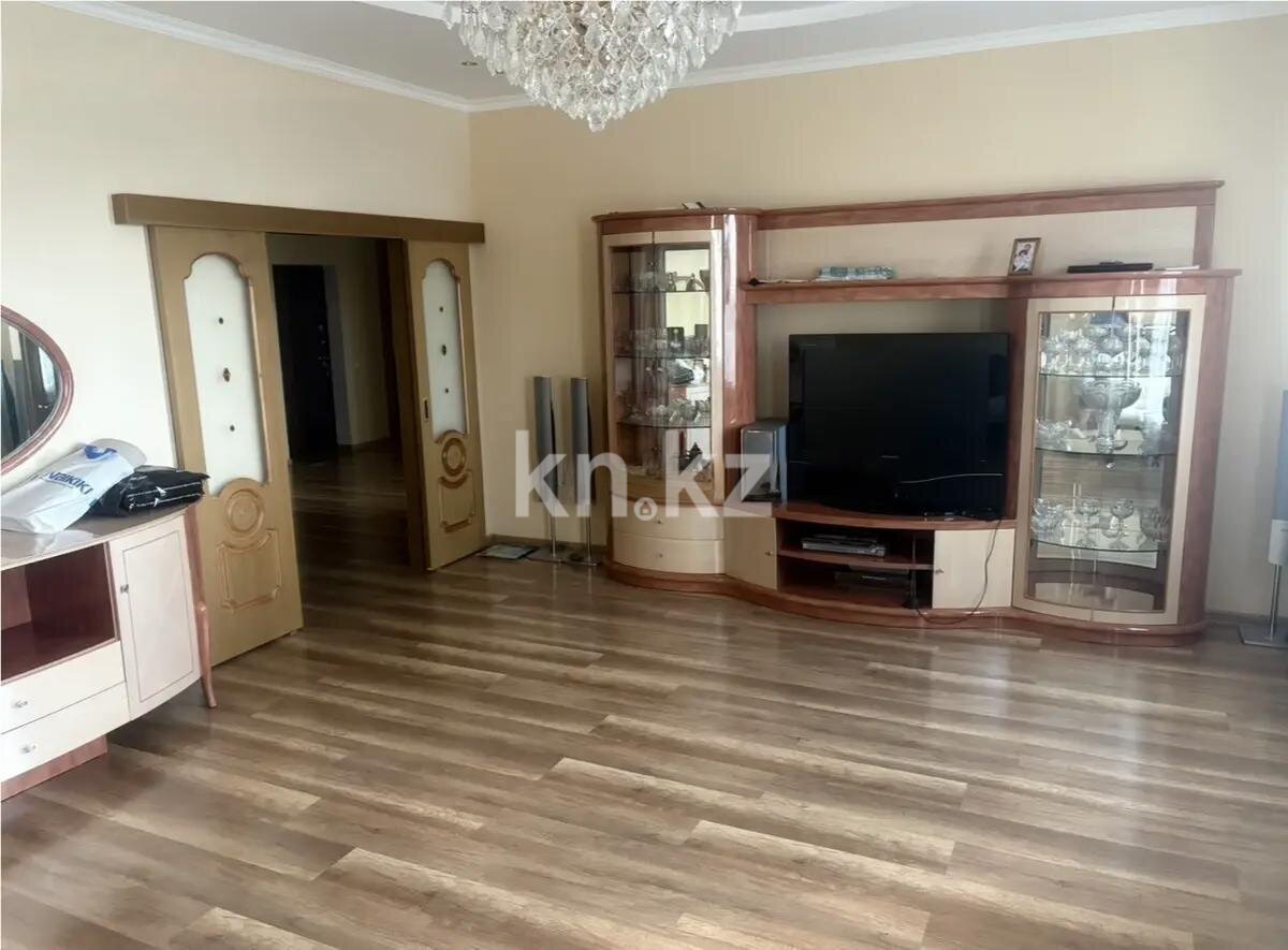 Продажа 3-комнатной квартиры, 159.9 м² в Астане
