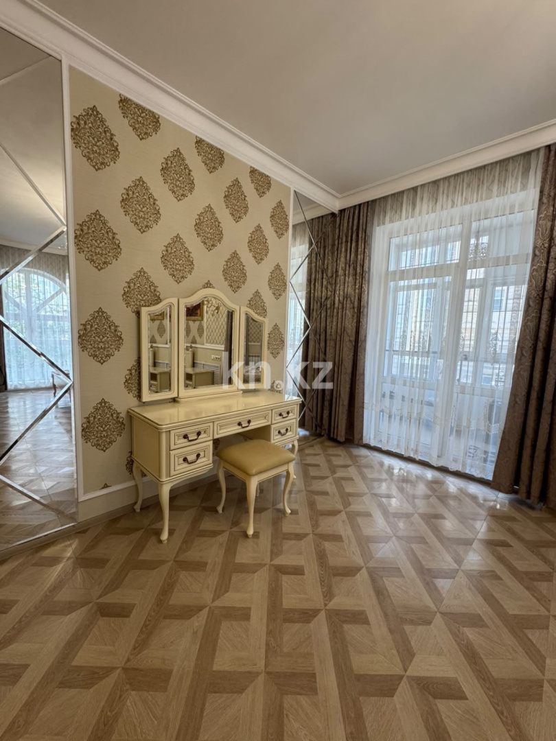 Аренда 3-комнатной квартиры, 134 м² в Астане - фото 8