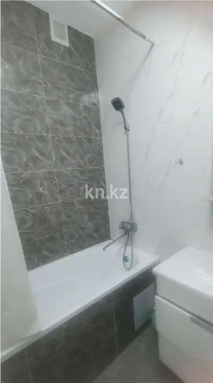 Продажа 1-комнатной квартиры, 40 м², пр. Улы Дала, дом  33 в Астане - фото 3