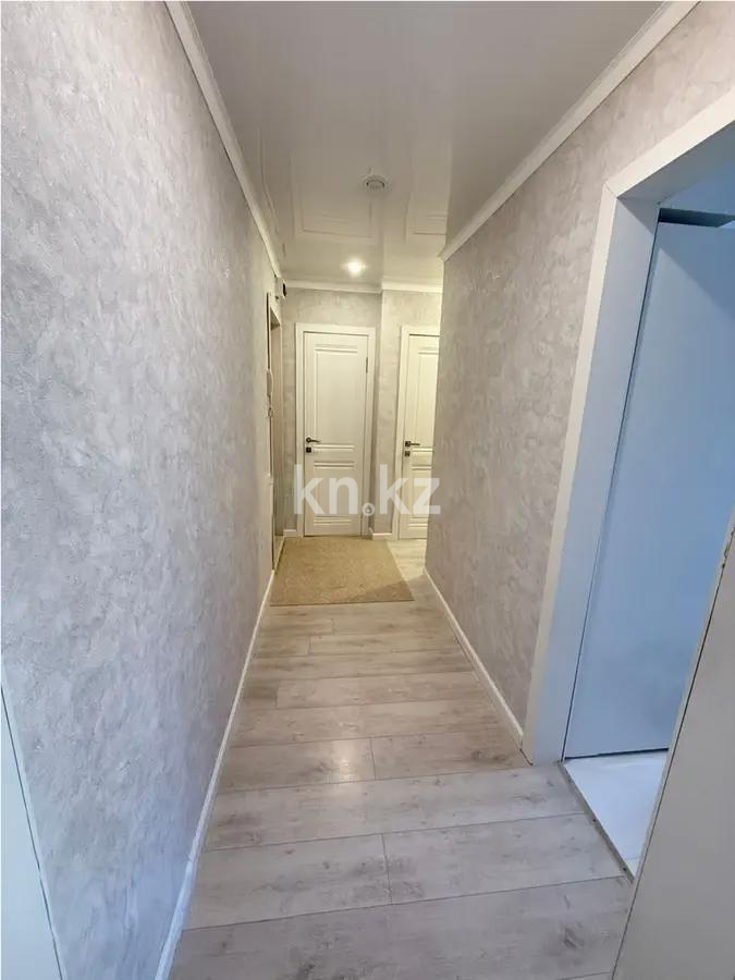 Продажа 4-комнатной квартиры, 63 м², мкр-н 14, дом  1 в Караганде - фото 6