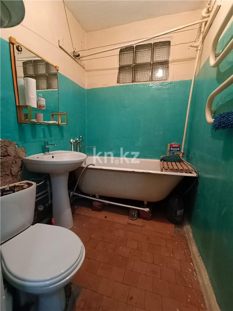 Продажа 2-комнатной квартиры, 43 м², мкр-н 16 в Караганде - фото 8