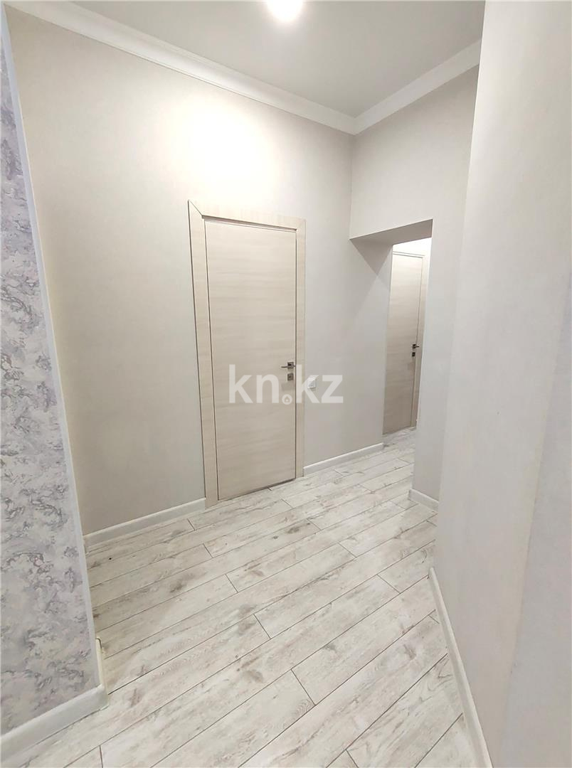 Продажа 3-комнатной квартиры, 74 м², мкр-н Степной-3, дом  1/10 в Караганде - фото 20