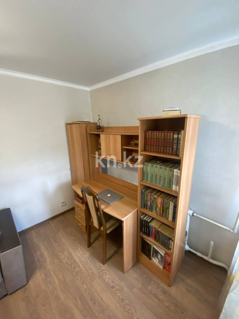 Продажа 3-комнатной квартиры, 63 м², ул. Гоголя, дом  57/2 в Караганде - фото 10