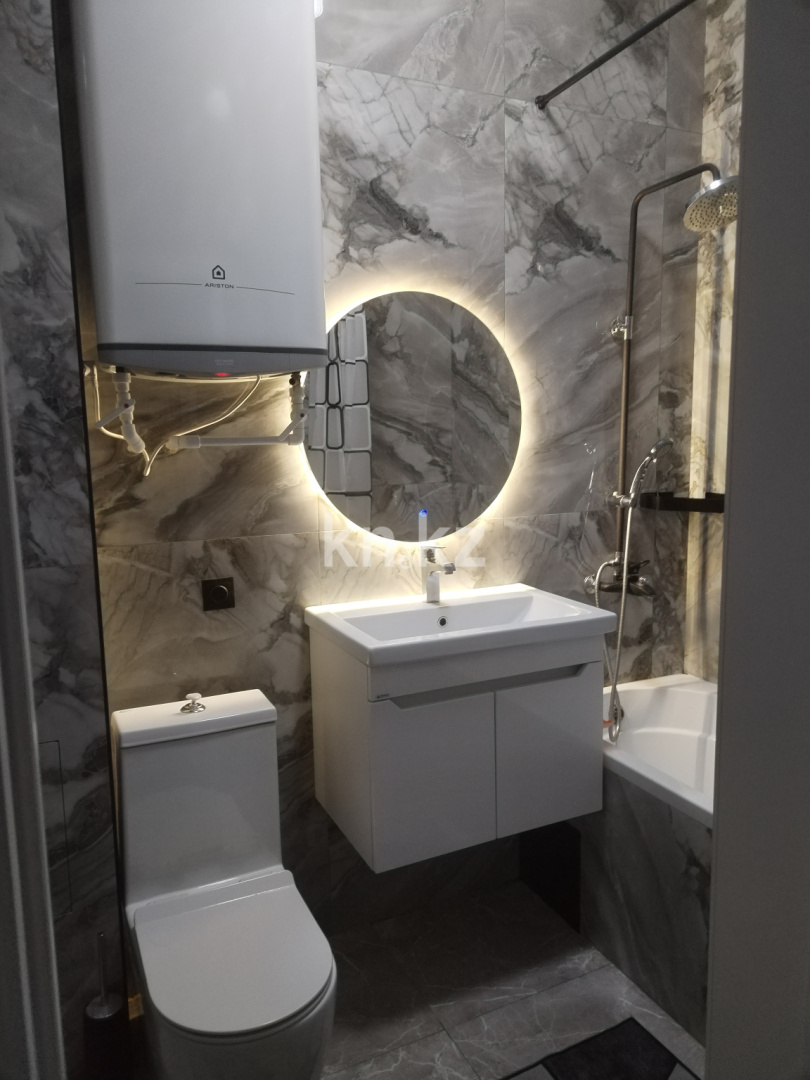 Продажа 2-комнатной квартиры, 68.1 м² в Караганде - фото 3