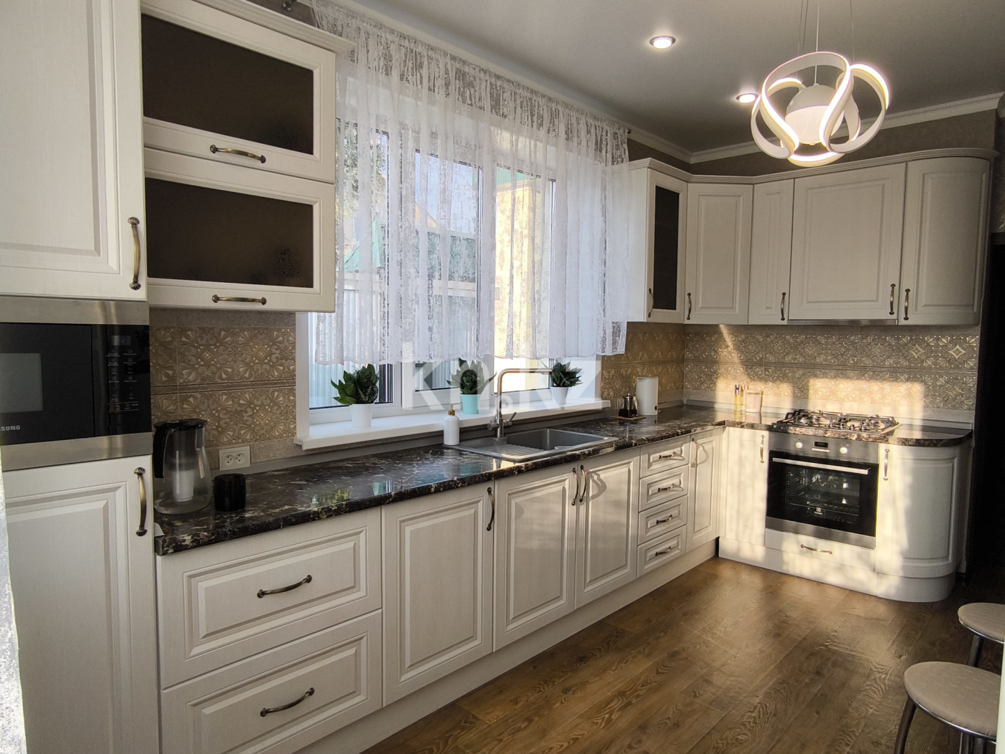 Продажа 5-комнатного дома, 260 м², Назерке, дом  24/1 в Уральске - фото 6