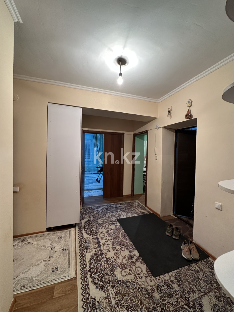 Продажа 2-комнатной квартиры, 75 м², мкр-н Нурсат-2, дом  8 в Шымкенте - фото 2