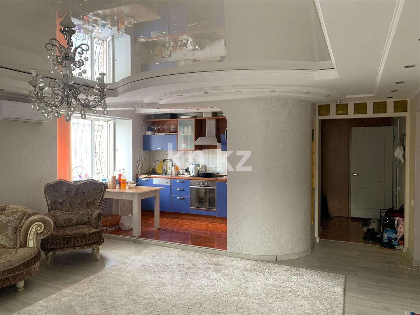 Продажа 3-комнатной квартиры, 92 м², пр. Н. Абдирова, дом  15 в Караганде - фото 2