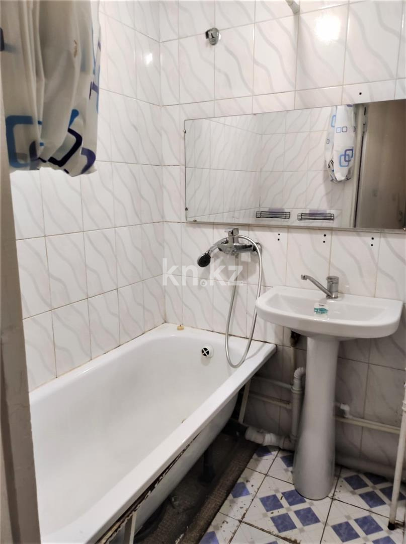 Продажа 3-комнатной квартиры, 62 м², мкр-н 23 в Караганде - фото 10
