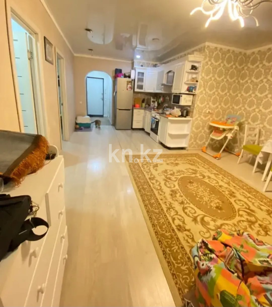 Продажа 3-комнатной квартиры, 55 м², ул. Момышулы, дом  25 в Алматы - фото 4