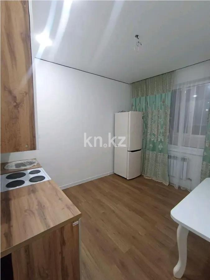 Продажа 1-комнатной квартиры, 45 м², пр. Кошкарбаева, дом  32/1 в Астане - фото 2