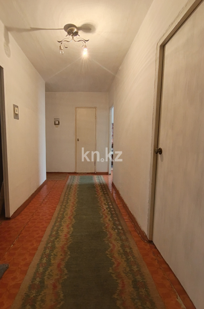 Продажа 3-комнатной квартиры, 63.9 м² в Караганде - фото 4