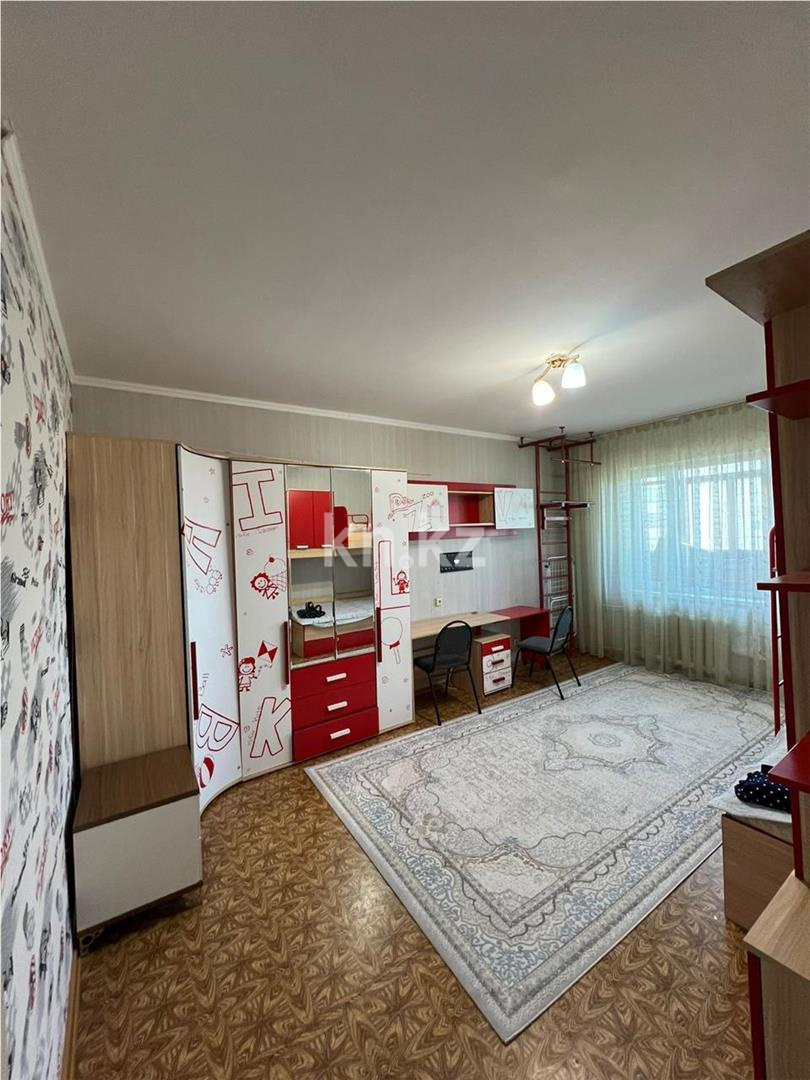 Продажа 3-комнатной квартиры, 80 м², пр. Шахтеров, дом  74 в Караганде - фото 3