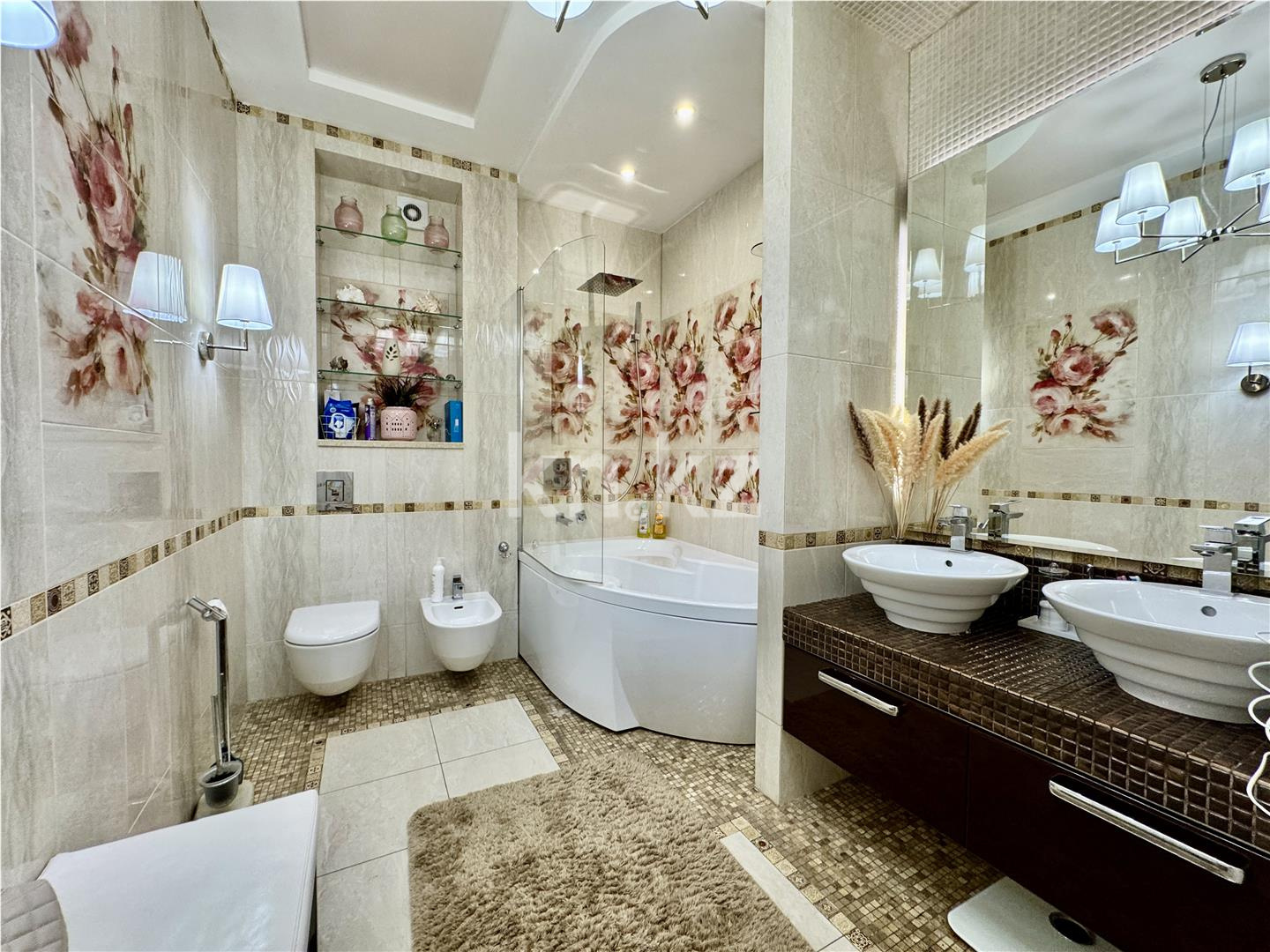 Продажа 4-комнатной квартиры, 198 м², ул. Ботаническая, дом  12/12 в Караганде - фото 24